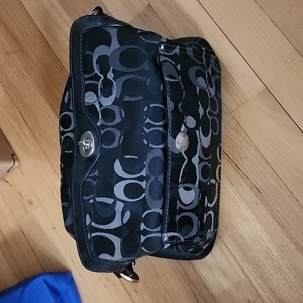 Coach Vintage Shoulder Bag